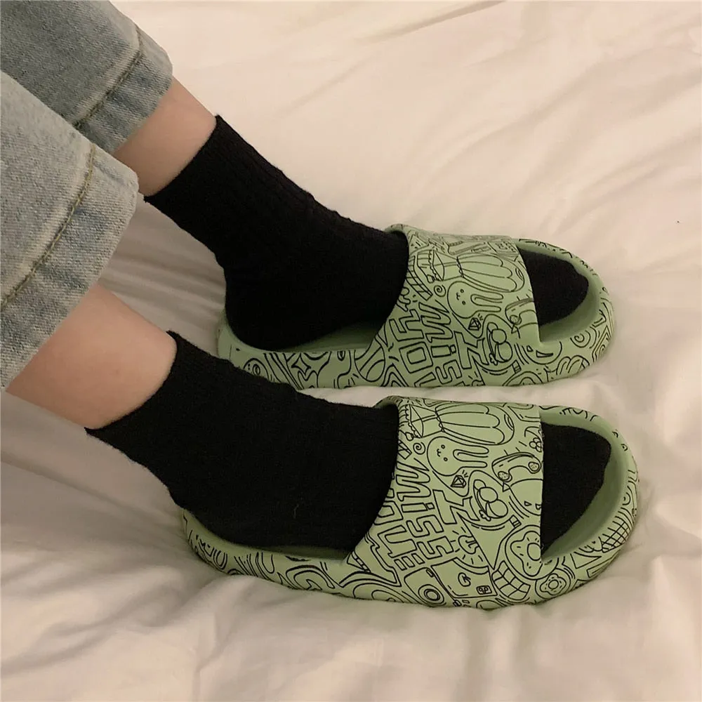 HKYC Slides Footwear