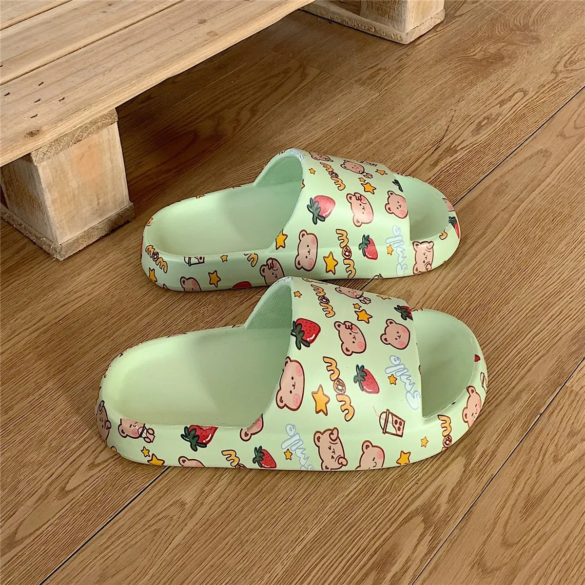HKYC Slides Footwear