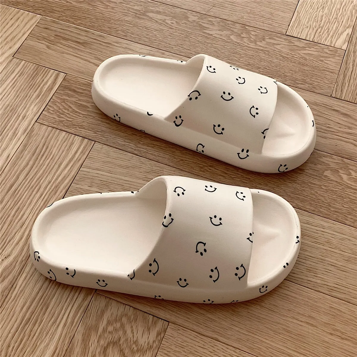 HKYC Slides Footwear