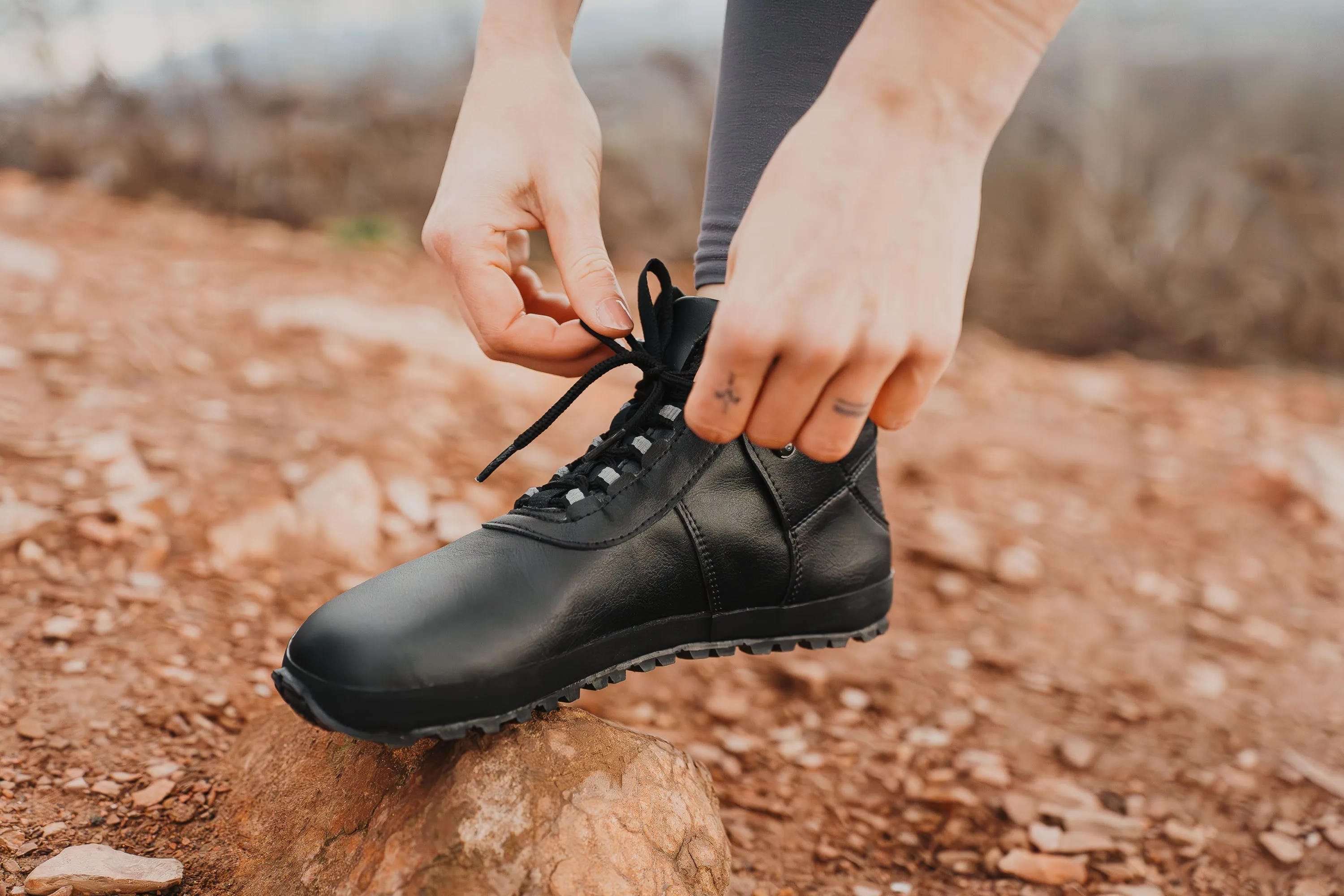 Women's Hiker black xWide barefoot ankle trekking boots